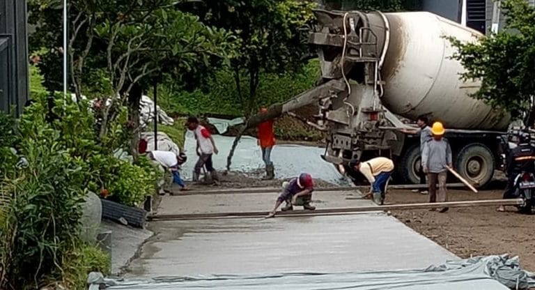 cor jalan beton - jasa cor bandung - jasa cor cimahi -Besi Bangunan - Drymix - Hotmix - Beton - Cor - Reng Baja Ringan - Alat Berat - Wiremash - Beton - Baja Ringan